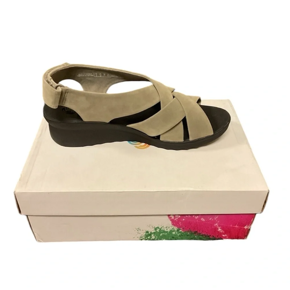 New Clarks Women’s Caddell Jena Wedge Sandal Size 6.5